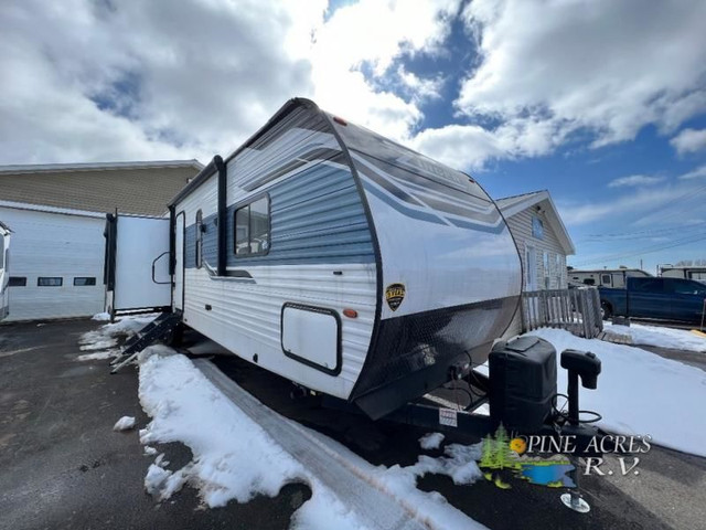 2023 CrossRoads RV Zinger ZR340MB in Travel Trailers & Campers in Moncton - Image 4