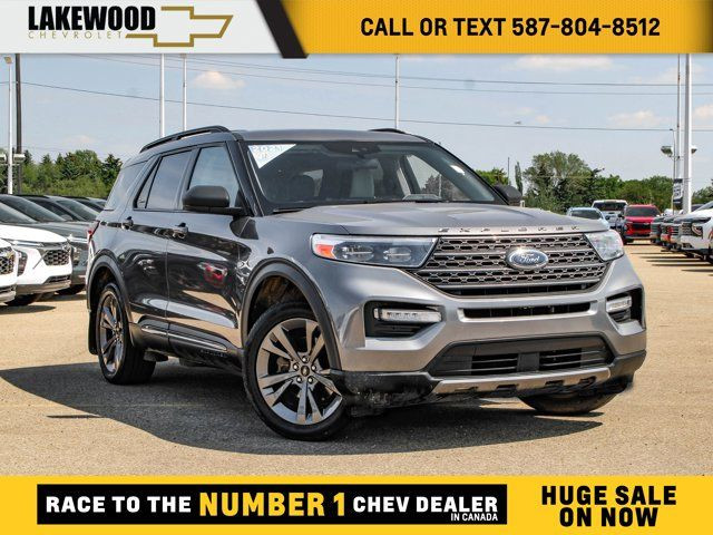 2021 Ford Explorer XLT 202A Sport 2.3L EcoBoost 8 Passenger in Cars & Trucks in Edmonton