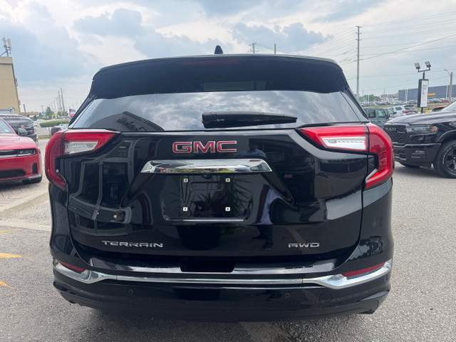 2022 GMC Terrain Denali in Cars & Trucks in Markham / York Region - Image 4