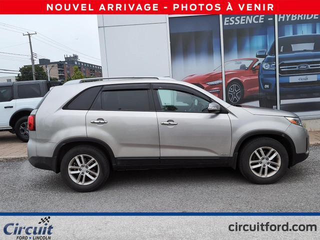 2015 KIA Sorento LX Traction intégrale à vendre in Cars & Trucks in City of Montréal - Image 4