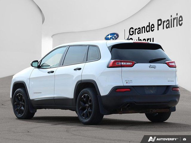 2014 Jeep Cherokee Sport in Cars & Trucks in Grande Prairie - Image 3