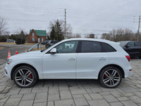 2016 Audi SQ5 Progressiv 3.0T Quattro with only 116,000kms. Equipped with diamond stitched leather,... (image 7)