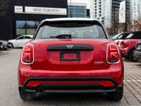 KEY POINTS & FEATURES Recent addition to MINI Toronto's carefully selected Pre-Owned Inventory! Acci... (image 4)