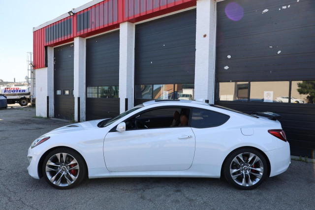 2015 Hyundai Genesis Coupe 3.8L GT - MANUAL|SUNROOF|NAVI|CAMERA| in Cars & Trucks in City of Toronto - Image 3