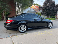 2013 Mercedes-Benz C-250 RWD Luxury, Performance Style! This sleek sedan offers a refined driving ex... (image 4)