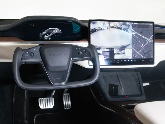 2022 Tesla Model S AWD | 21\" RIM | YOKE STEERING in Cars & Trucks in Mississauga / Peel Region - Image 21