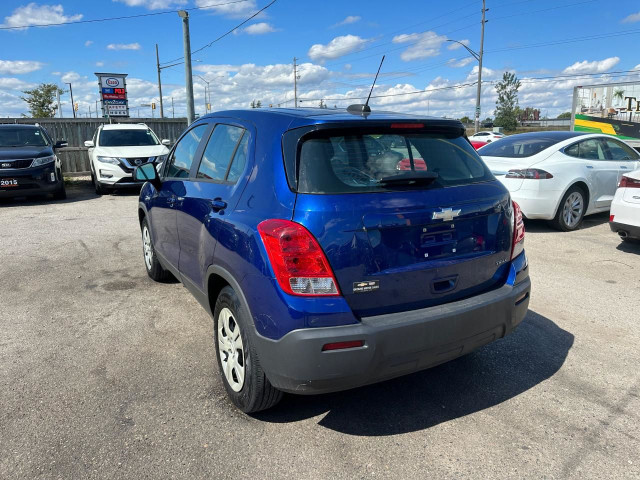 2016 Chevrolet Trax MANUAL, LS, ONLY 113KMS, ONE OWNER, NO ACCID in Cars & Trucks in London - Image 3