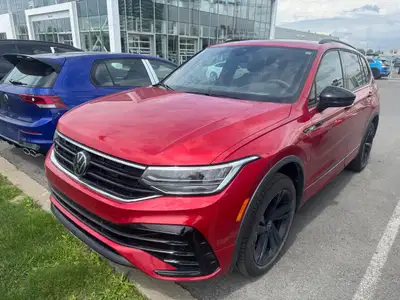 BLACK EDITION VENTE EN LIGNE DISPONIBLE. Rapport Carfax GRATUIT. Garantie supplémentaire disponible!...