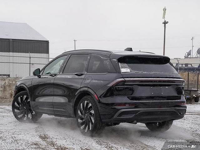 2025 Lincoln Nautilus Reserve Hybrid in Cars & Trucks in Edmonton - Image 4