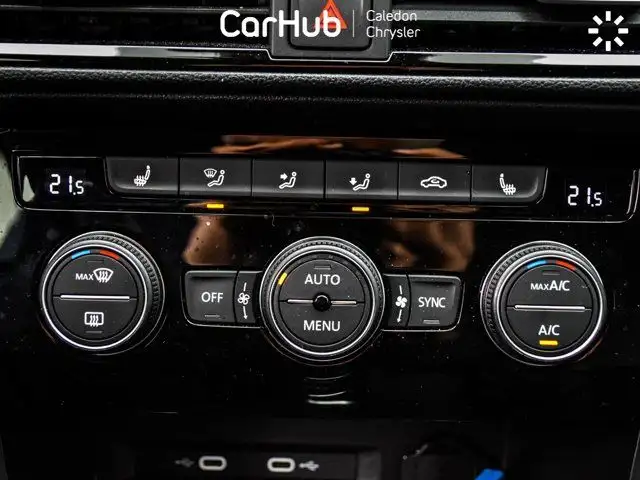 2023 Volkswagen Taos Comfortline Heated frt Seats Blind Spot dans Autos et camions dans Région de Mississauga/Peel - Image 35