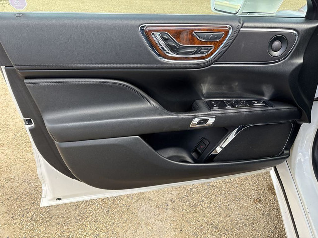 2019 Lincoln Continental Reserve in Cars & Trucks in Edmonton - Image 4