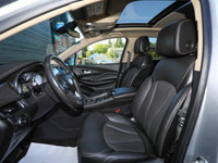 IIHS Top Safety Pick+ with optional front crash prevention and specific headlights. Only 68,000 Kilo... (image 9)