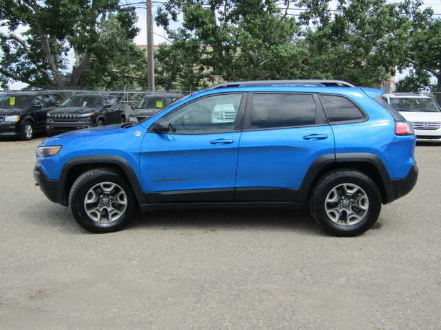 2019 Jeep Cherokee TRAILHAWK-4X4 *FINANCING AVAILABLE* in Cars & Trucks in Calgary - Image 3