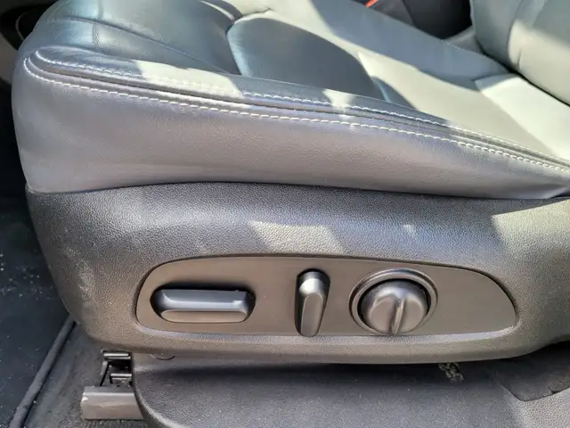 2019 Buick Enclave Premium dans Autos et camions dans Peterborough - Image 12