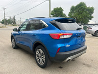 2021 FORD ESCAPE SEL AWD NO ACCIDENTS, NO CLAIMS ONE OWNER WITH GREAT SERVICE HISTORY! Vehicle comes... (image 6)