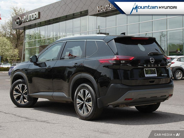 2023 NISSAN ROGUE SV AWD in Cars & Trucks in Hamilton - Image 4