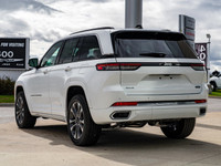 | PREVIOUS DEALER DEMO | Step into premium performance and luxury with the 2025 Jeep Grand Cherokee... (image 4)