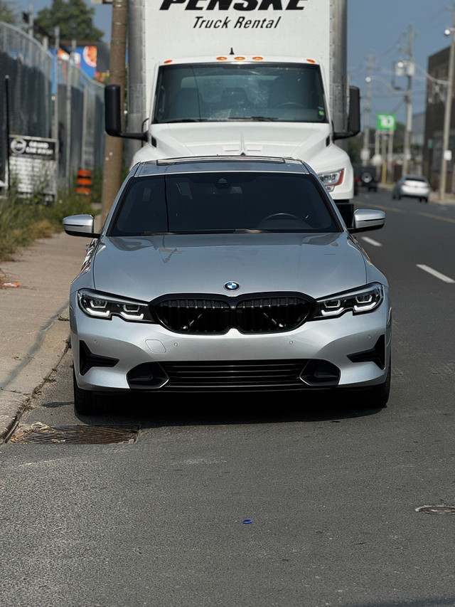 2019 BMW 330i xDrive | LOW KM | CERTIFIED | APPLE CARPLAY | in Cars & Trucks in City of Toronto - Image 2