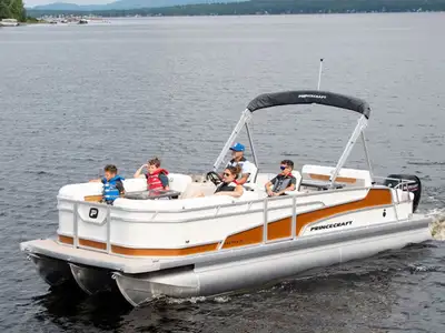 2025 Princecraft Vectra 23 RL Sport Special Features: - Mercury 150 XL 4S - Seastar Hydraulic steeri...