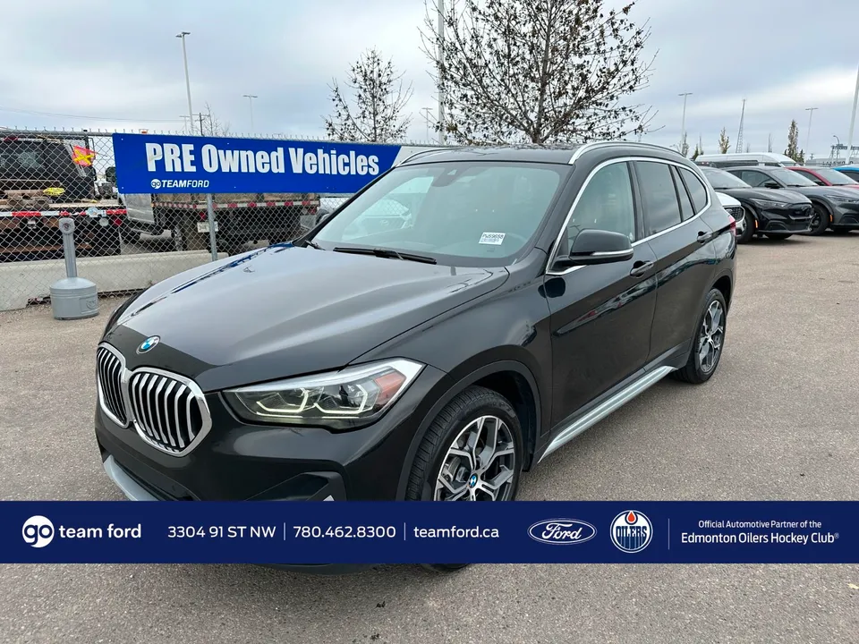 2021 BMW X1 X28i - AWD, LEATHER, HEATED SEATS, BACK UP AND MORE!
