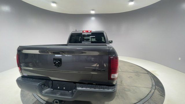 2019 Ram 1500 Classic WARLOCK - CLEAN CARFAX in Cars & Trucks in Strathcona County - Image 2