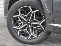 This Hyundai Tucson has a strong Regular Unleaded I-4 2.5 L/152 engine powering this Automatic trans... (image 7)