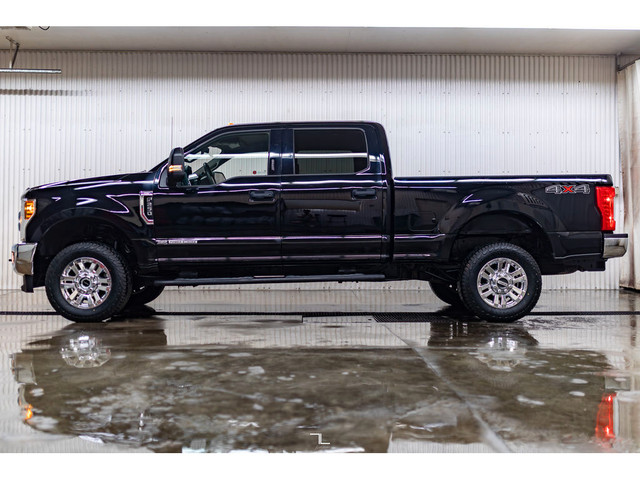 2018 Ford F-250 4x4 Crew Cab XLT Diesel Nav BCam in Cars & Trucks in Calgary - Image 3