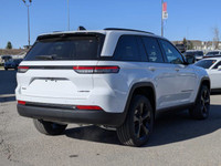 This Jeep Grand Cherokee has a strong Regular Unleaded V-6 3.6 L/220 engine powering this Automatic... (image 6)