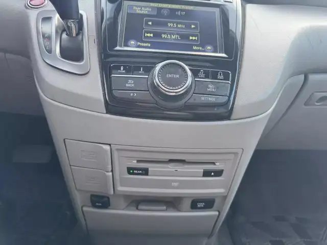 2015 HONDA Odyssey EX-L in Cars & Trucks in Laval / North Shore - Image 11
