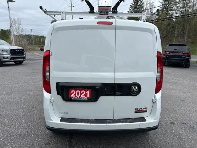 2021 Ram ProMaster City SLT dans Autos et camions dans Ottawa - Image 8
