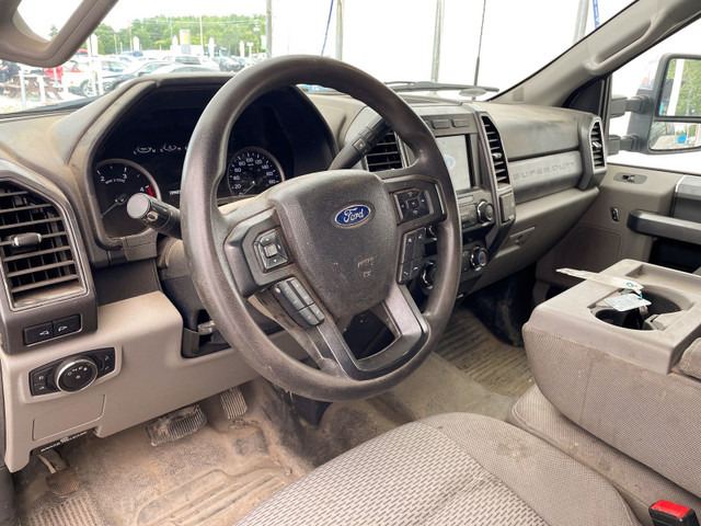 2022 Ford Super Duty F-250 SRW XLT PREMIUM PKG CREW 4X4 V8 DIESE in Cars & Trucks in Laurentides - Image 3