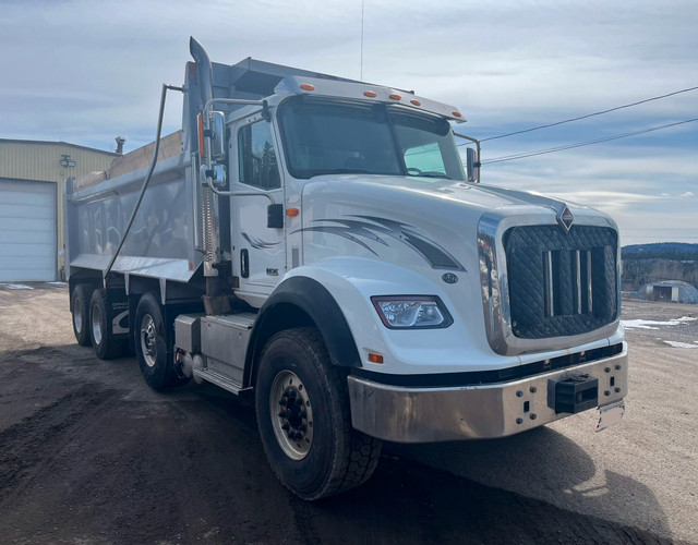 2019 International HX120 Tri Axle Dump Truck LOW KM/ WARRANTY in Farming Equipment in Sudbury - Image 2