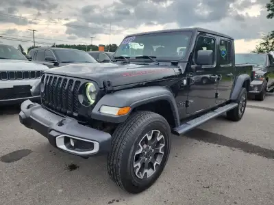Engine: 3.6L V6 Pentastar