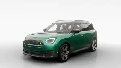 Le tout nouveau *MINI Countryman Cooper SE 2025* est aussi audacieux et aventurier que vous. Que vou...