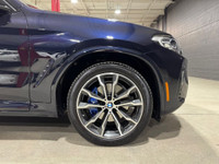 Carbon Black Metallic Exterior On Oyster, Vernasca Leather Upholstery w/Contrast Stitching, And An A... (image 7)