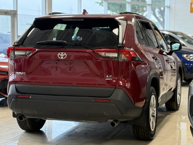 Toyota RAV4 LE TI 2020 à vendre in Cars & Trucks in City of Montréal - Image 3