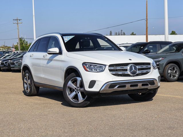 2022 Mercedes-Benz GLC GLC 300 4Matic 2.0T in Cars & Trucks in Edmonton - Image 2