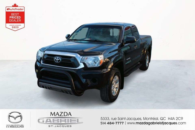 2015 Toyota Tacoma V6 4WD+JAMAIAS ACCIDENTER+PROPRE in Cars & Trucks in City of Montréal