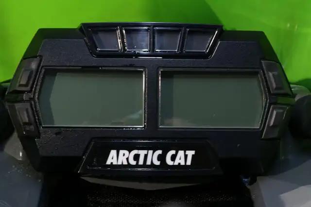 2021 Arctic Cat RIOT R 8000 (2 TEMPS) in Snowmobiles in Laurentides - Image 8