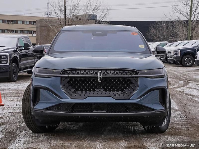 2025 Lincoln Nautilus Premiere Hybrid in Cars & Trucks in Edmonton - Image 2