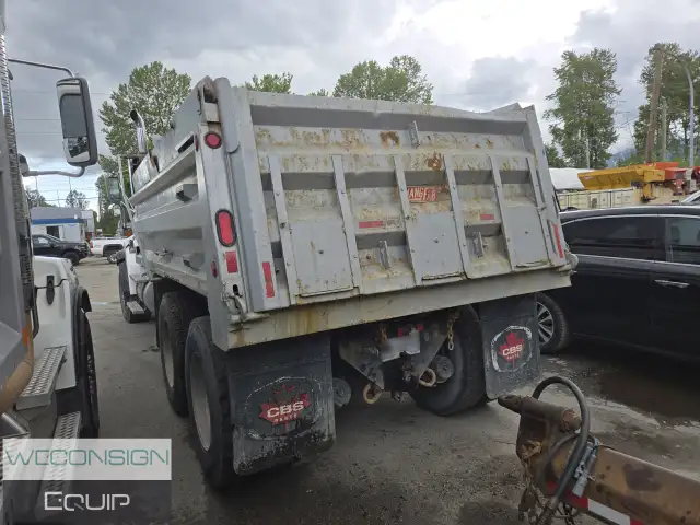 2006 Sterling L9500 TA BC Spec Dump Truck in Heavy Trucks in Edmonton - Image 5