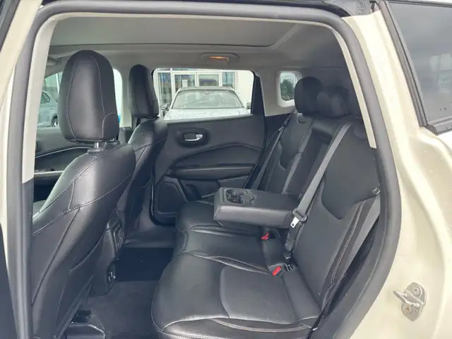 2018 Jeep Compass Limited  - Leather Seats -  Remote Start in Cars & Trucks in Ottawa - Image 13