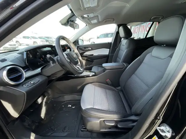 2025 Chevrolet Trax LT in Cars & Trucks in Calgary - Image 13