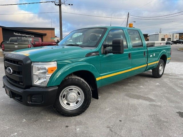 2012 Ford Super Duty F-250 SRW CREW CAB-LONG BOX-ONLY 66,000KM-1 in Cars & Trucks in City of Toronto