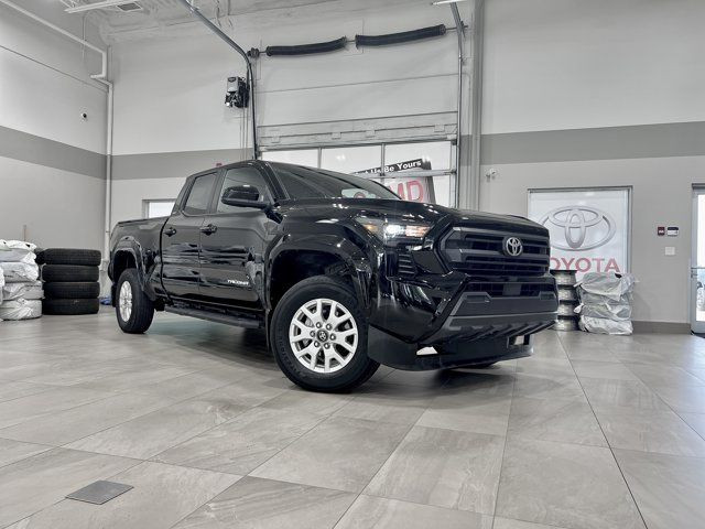 2024 Toyota Tacoma SR5 4WD | Tow Hitch | Blind Spot Monitor in Cars & Trucks in Edmonton - Image 2