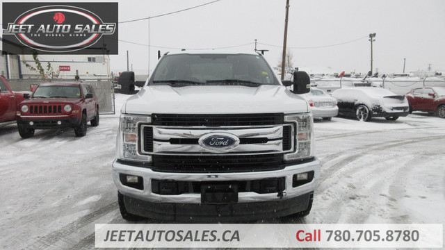 2017 FORD F-350 XLT EXTENDED CAB FLAT DECK in Heavy Equipment in Vancouver - Image 2