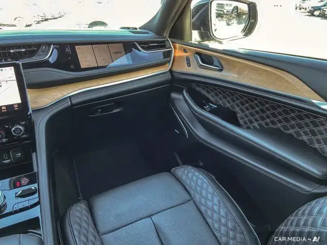2022 Jeep Grand Cherokee 4xe Summit Reserve | Passenger in Cars & Trucks in Edmonton - Image 30