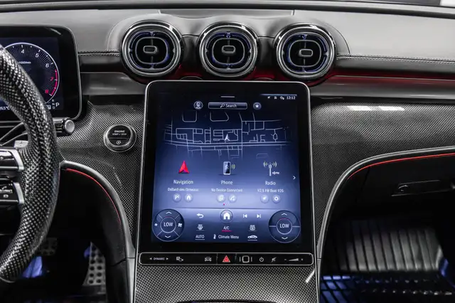 2023 Mercedes-Benz C300 4MATIC Sedan | Premium | Night | Carplay in Cars & Trucks in City of Montréal - Image 43