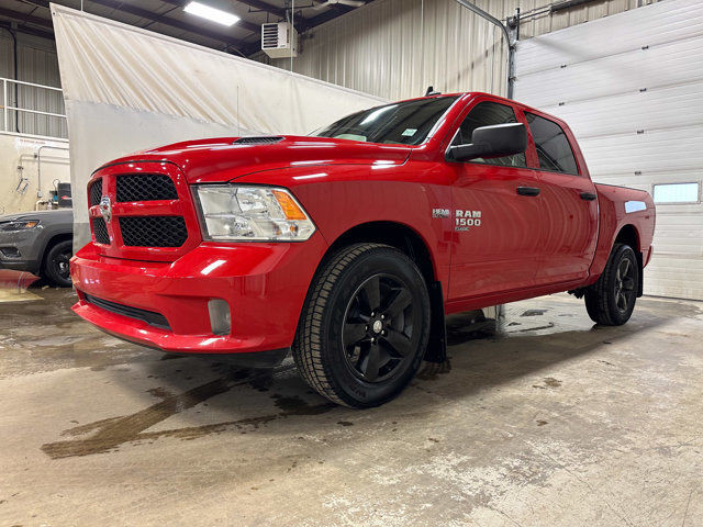 2022 Ram 1500 Classic Express | Clean CarFax | LOW KMs | Camera in Cars & Trucks in Strathcona County - Image 3