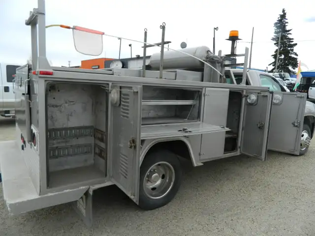 2008 GMC Sierra 3500 SERVICE TRUCK /ONLY 110 000 KMS  dans Autos et camions dans Ville d’Edmonton - Image 17